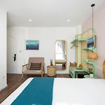 Santori Apartment