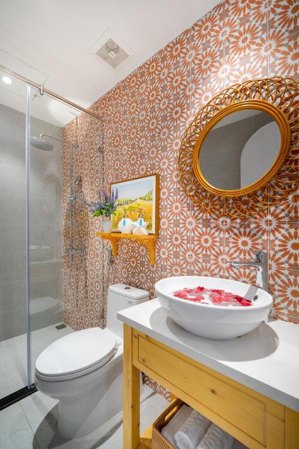 Santori Aparthotel 4*